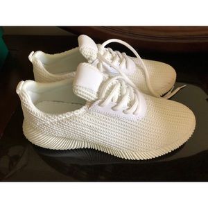 Ribbed Sneakers